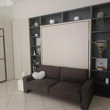 Domusmadre * נאפולי