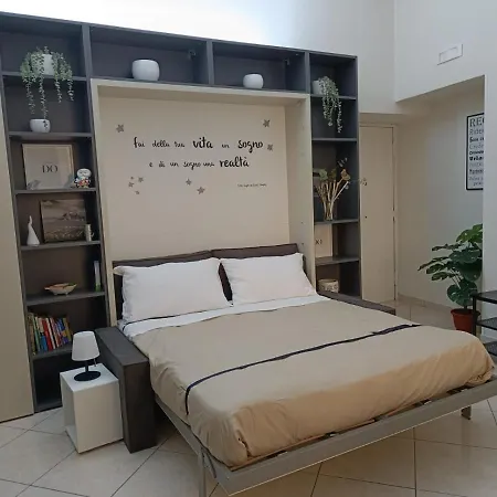 Domusmadre נאפולי